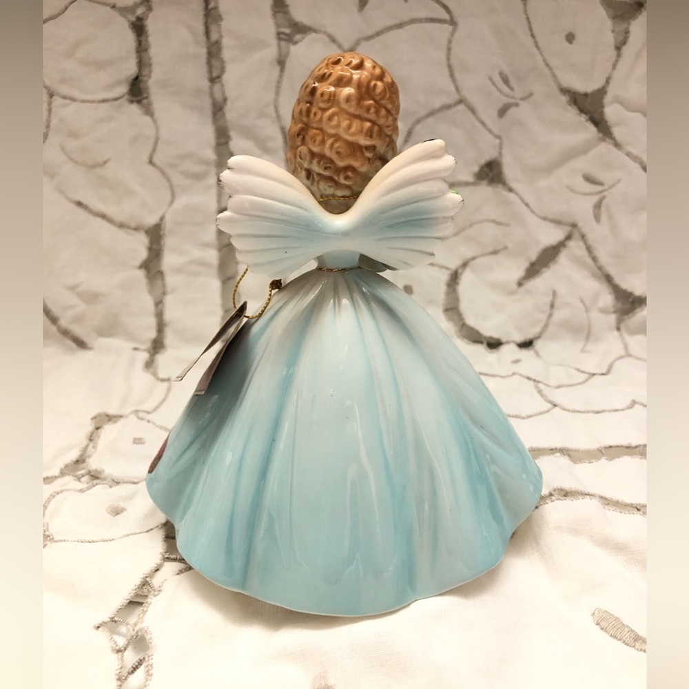vtg hallmark angel 16 birthday figurine 70s - Picture 2 of 3